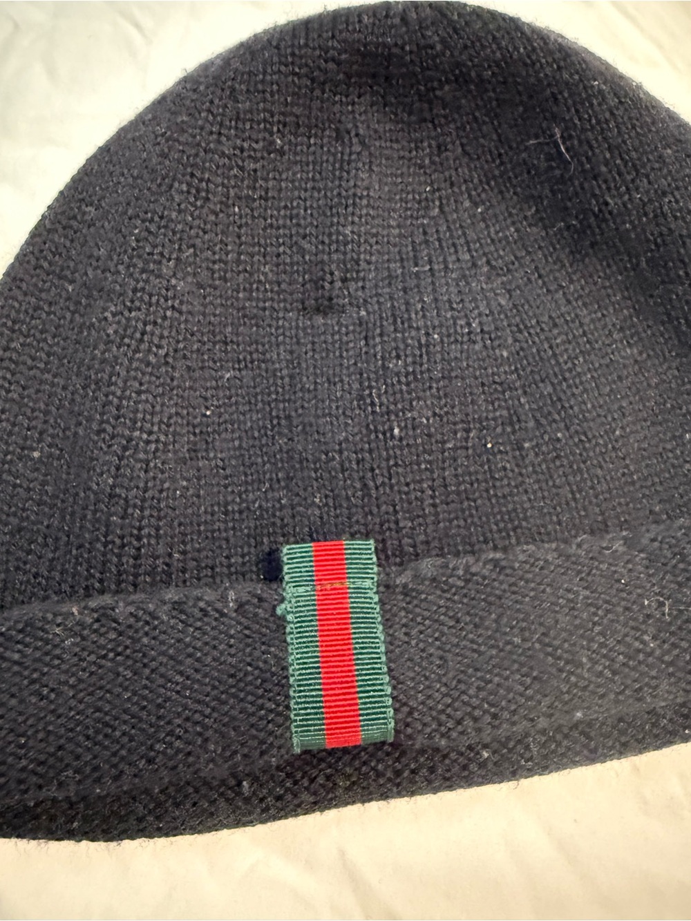 Gucci Black Men's Knit Beanie with Green-Red Stripe - Picture 7 of 8